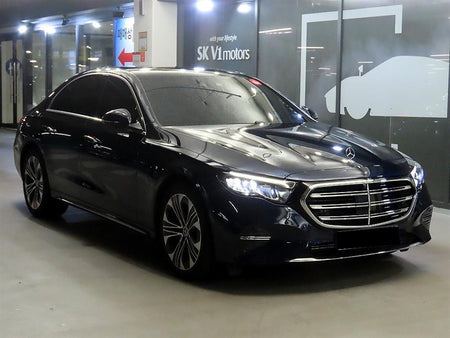 Mercedes-Benz E-Class — photo 01