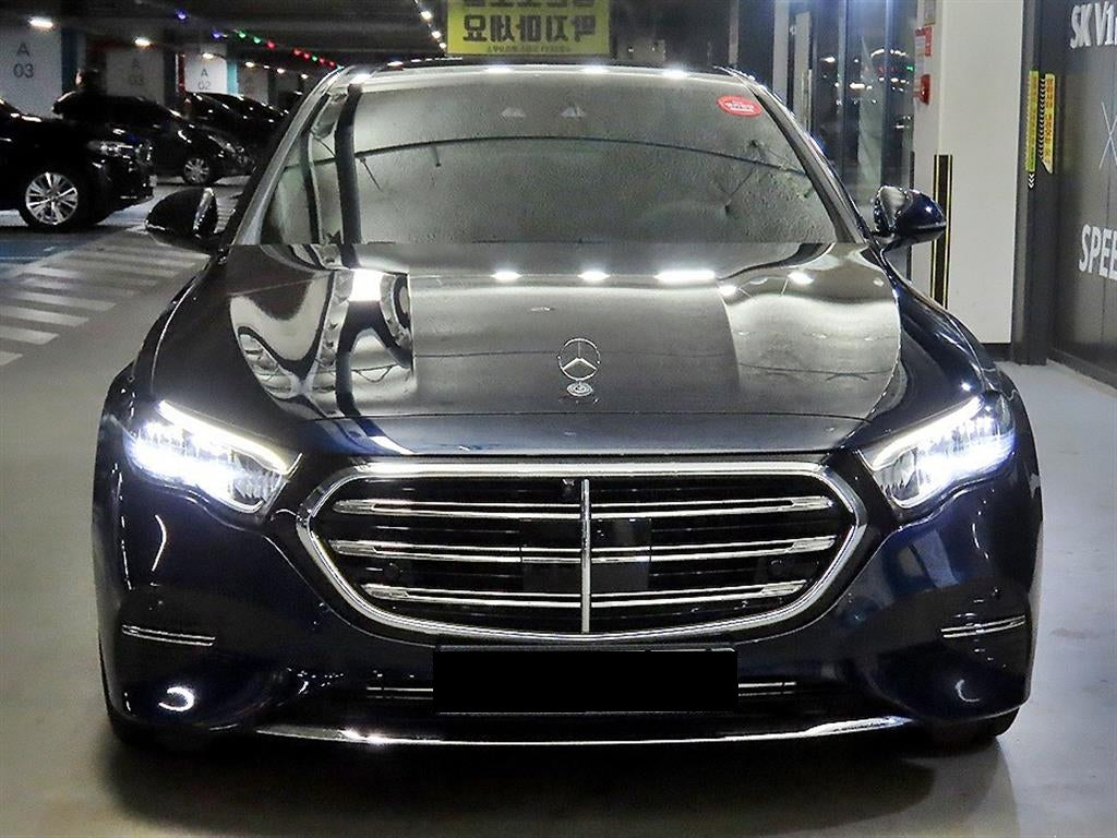 Mercedes-Benz E-Class — photo 02