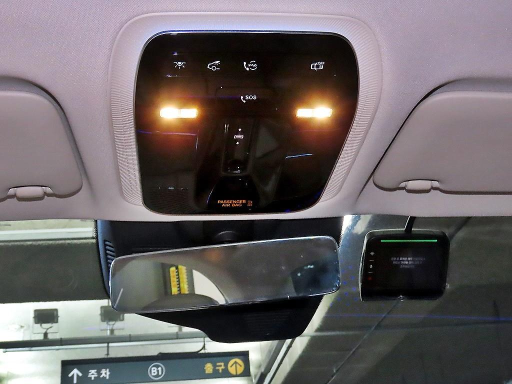 Mercedes-Benz E-Class — photo 15