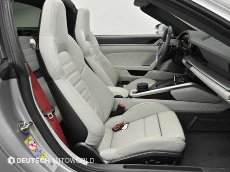 Porsche 911 — photo 10