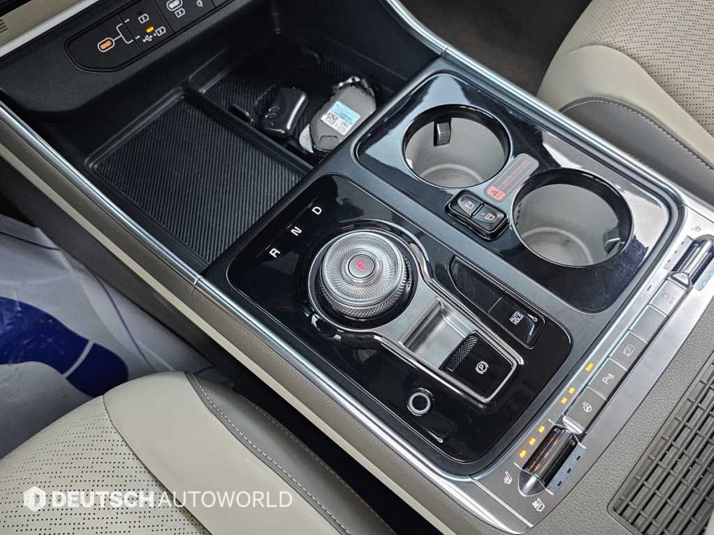 Kia Carnival — photo 09