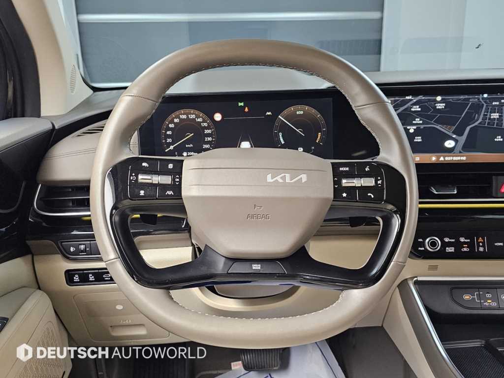 Kia Carnival — photo 13