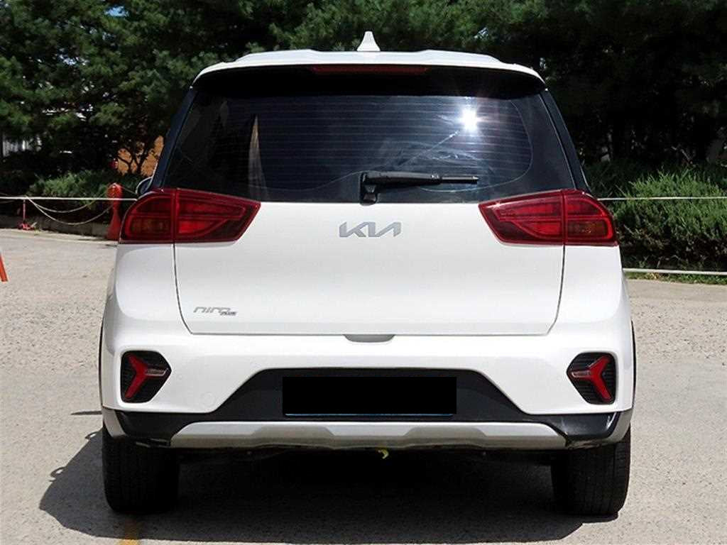 Kia Niro — photo 04