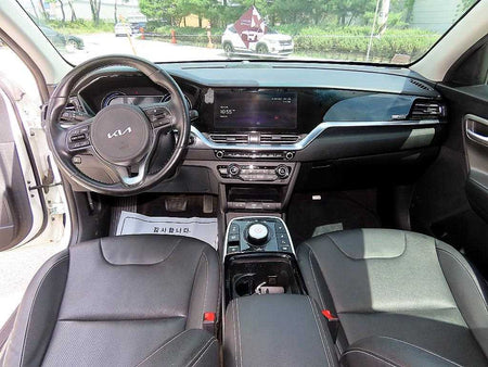 Kia Niro — photo 07
