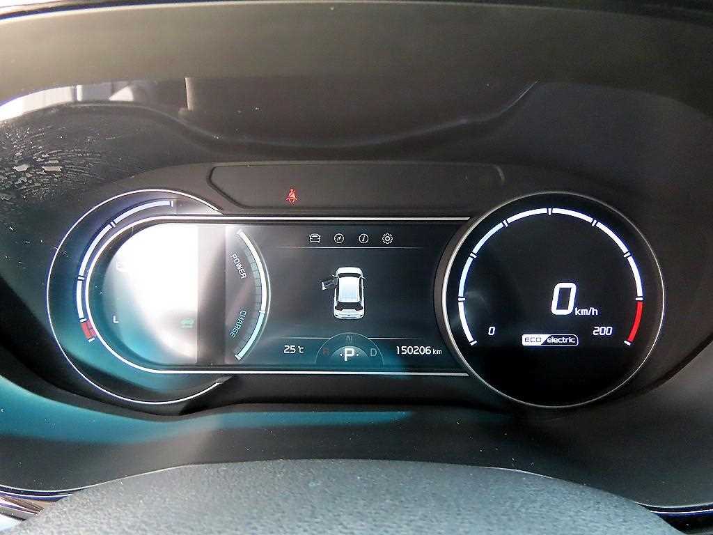 Kia Niro — photo 09