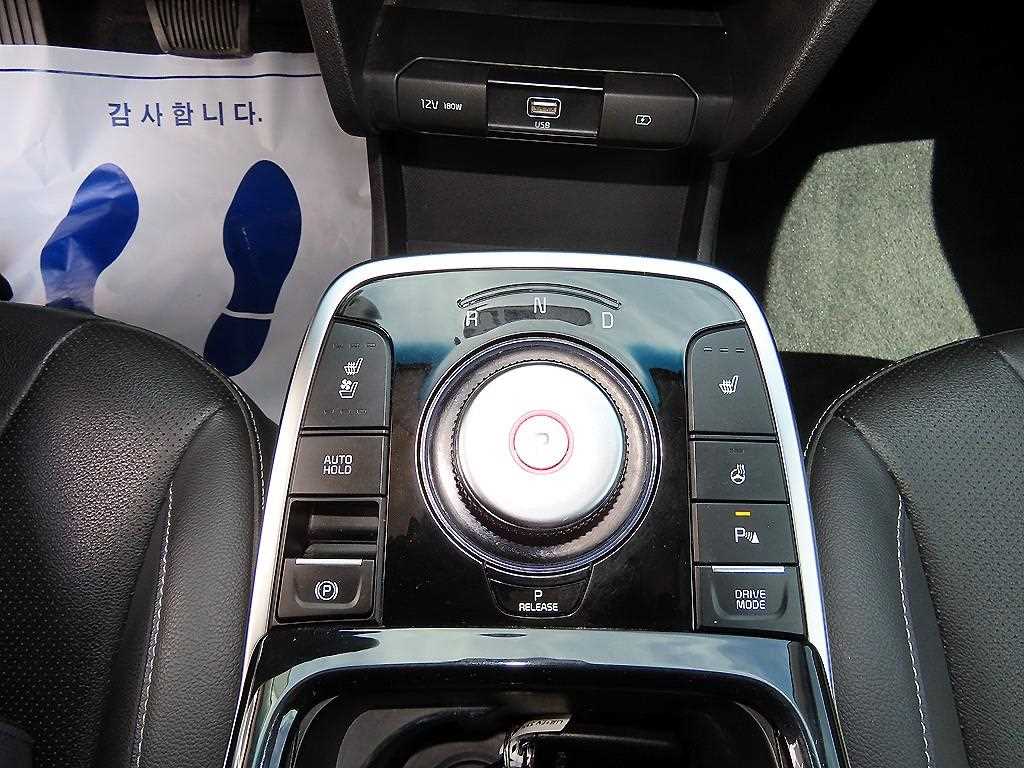 Kia Niro — photo 10