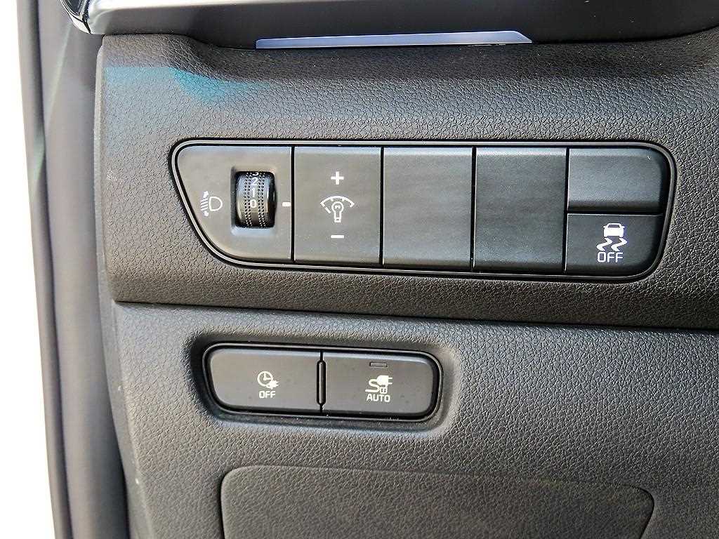 Kia Niro — photo 11