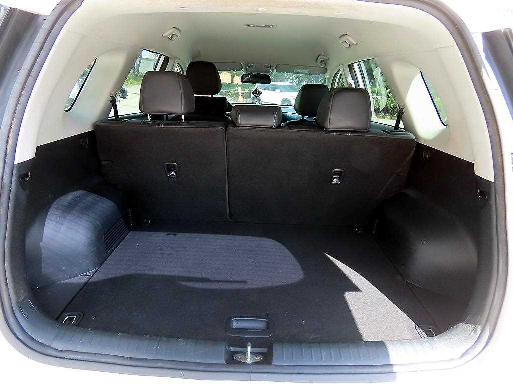 Kia Niro — photo 18