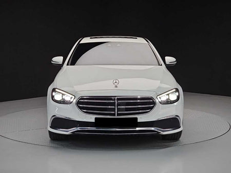 Mercedes-Benz E-Class — photo 02