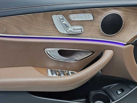 Mercedes-Benz E-Class — photo 17