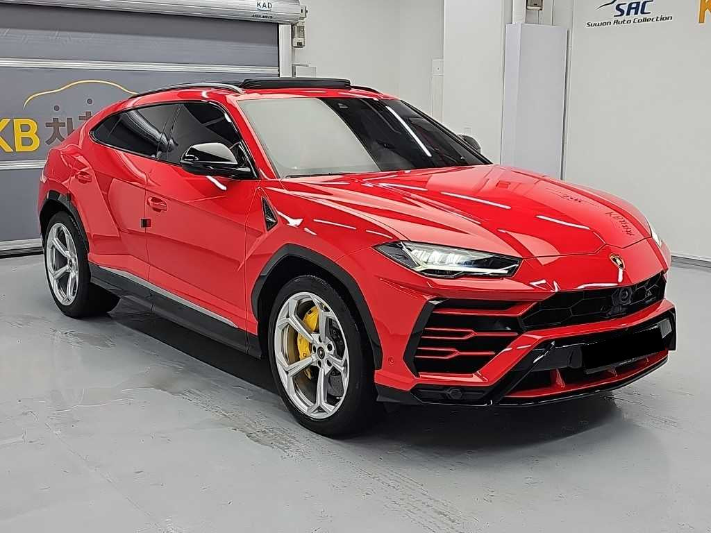 Lamborghini Urus — photo 04