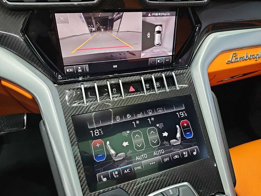 Lamborghini Urus — photo 10
