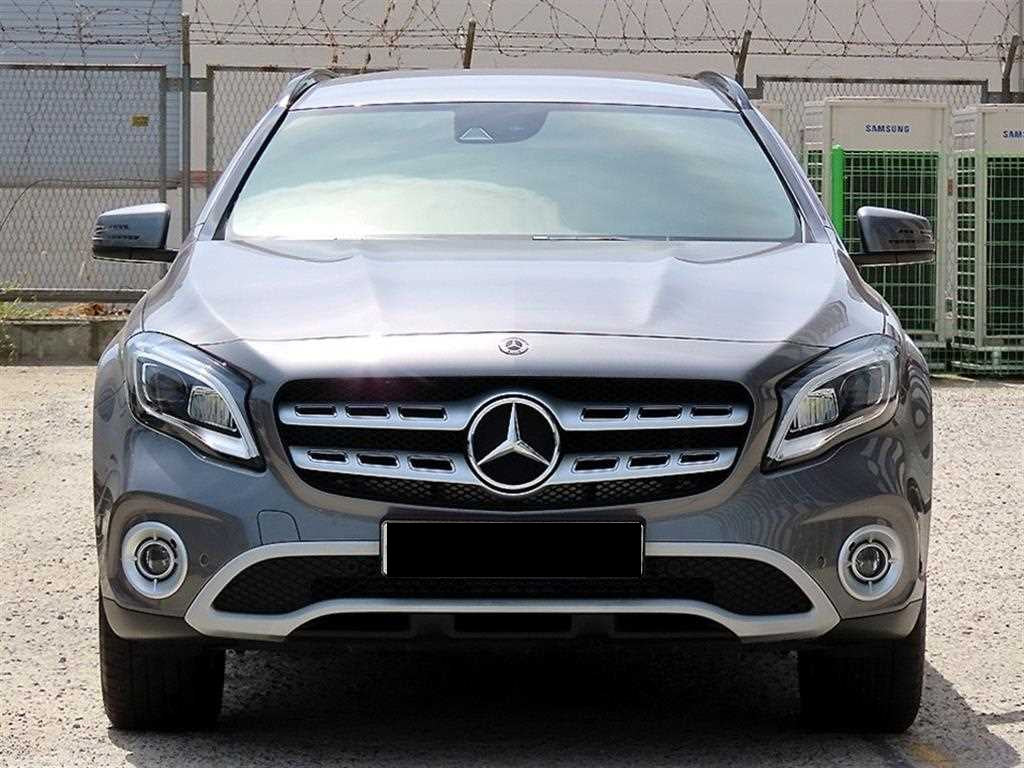 Mercedes-Benz GLA-Class — photo 01