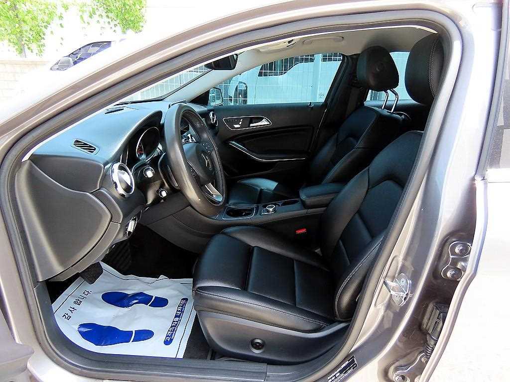 Mercedes-Benz GLA-Class — photo 05
