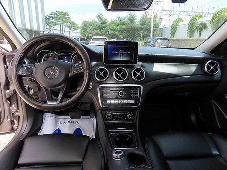 Mercedes-Benz GLA-Class — photo 07