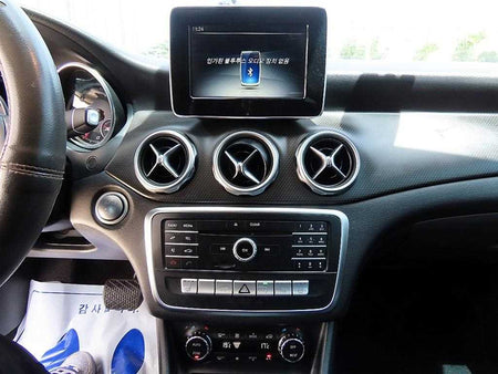 Mercedes-Benz GLA-Class — photo 13