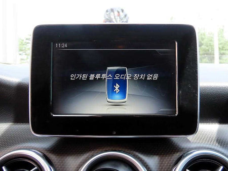 Mercedes-Benz GLA-Class — photo 14