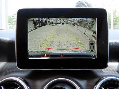 Mercedes-Benz GLA-Class — photo 15