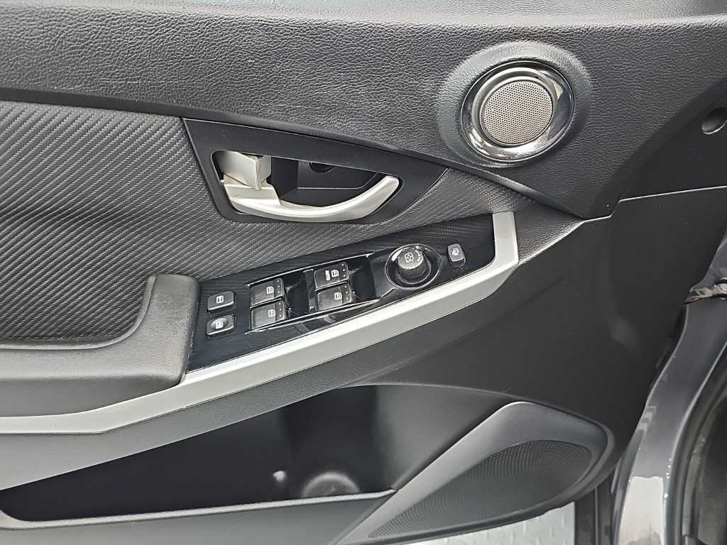 KGM KORANDO — photo 15