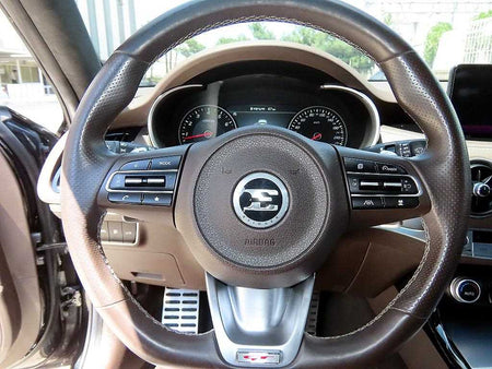 Kia Stinger — photo 08