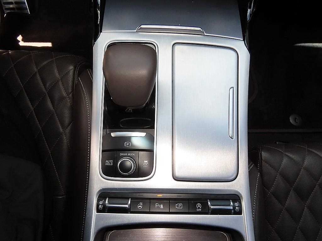 Kia Stinger — photo 11