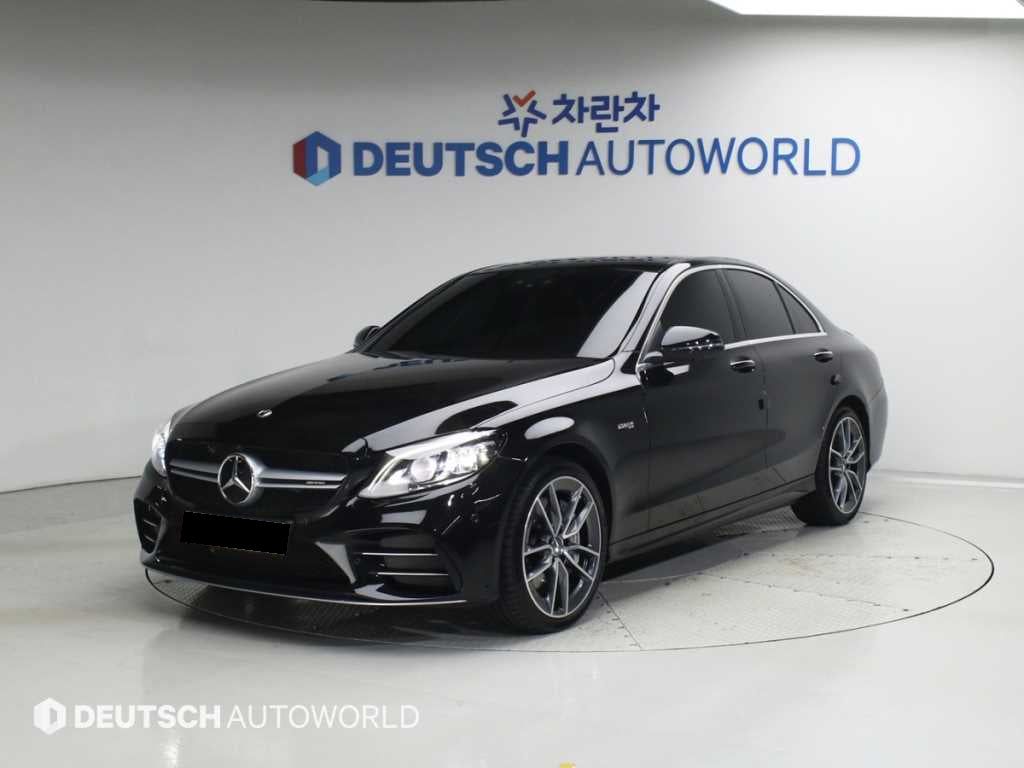 Mercedes-Benz C-Class — photo 01