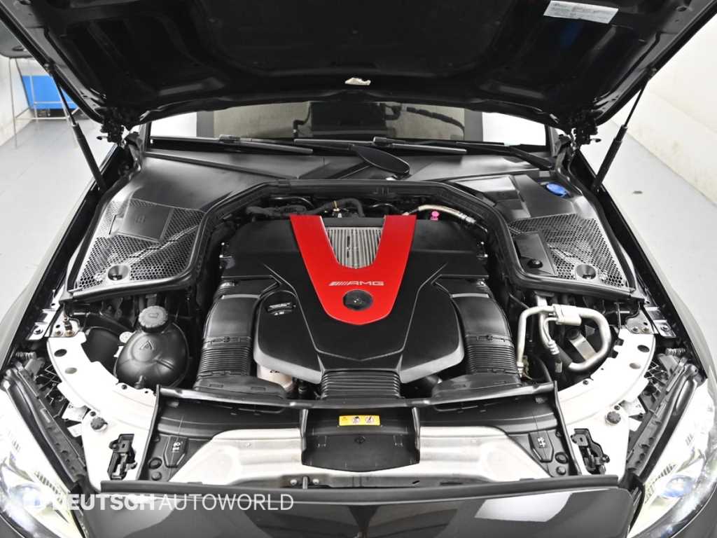 Mercedes-Benz C-Class — photo 06