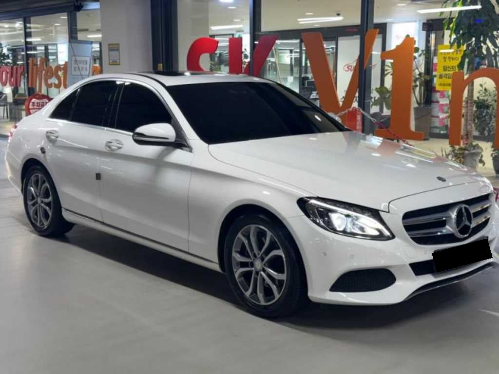 Mercedes-Benz C-Class — photo 02