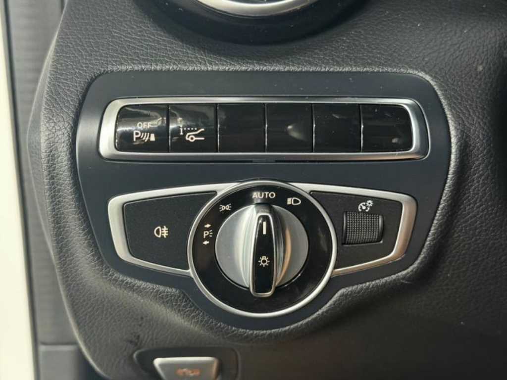 Mercedes-Benz C-Class — photo 15