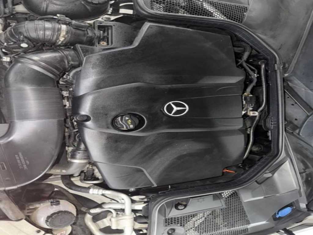 Mercedes-Benz C-Class — photo 19