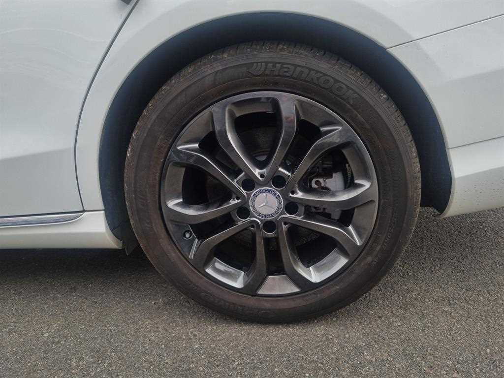 Mercedes-Benz C-Class — photo 20