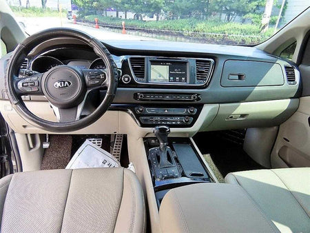 Kia Carnival — photo 07