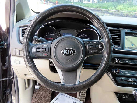 Kia Carnival — photo 08