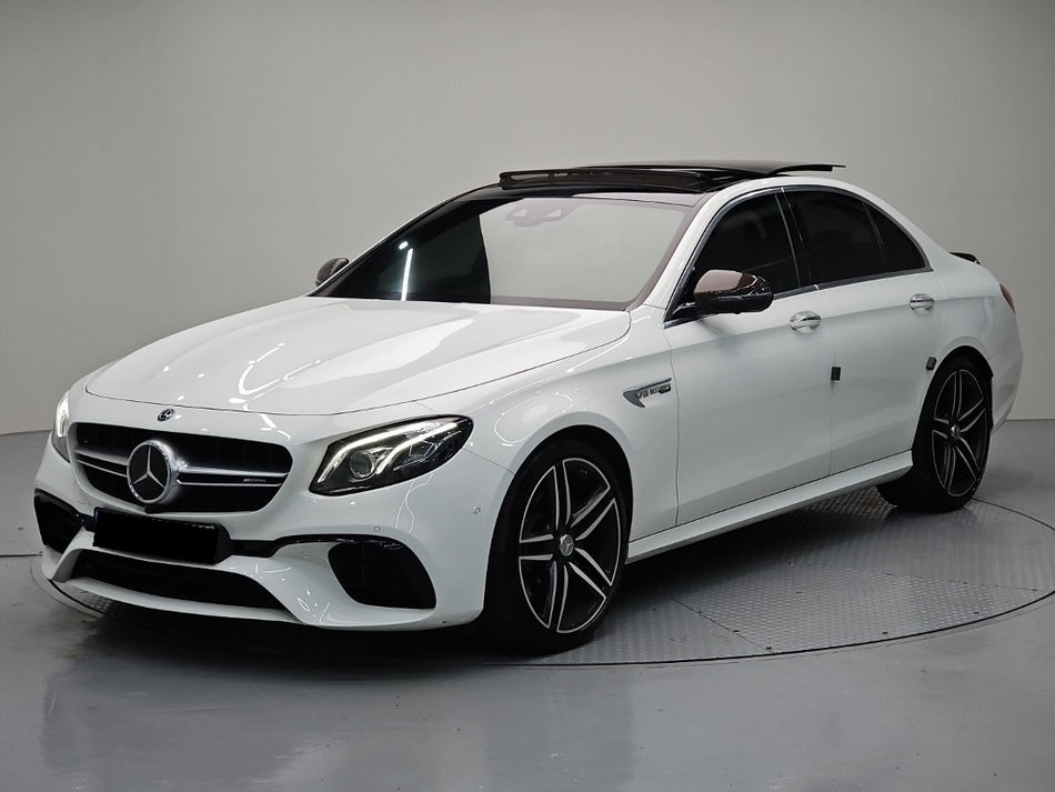 Mercedes-Benz E-Class — photo 01