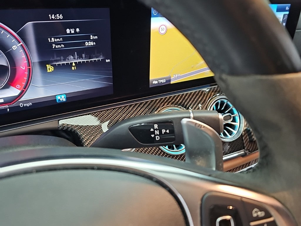 Mercedes-Benz E-Class — photo 08