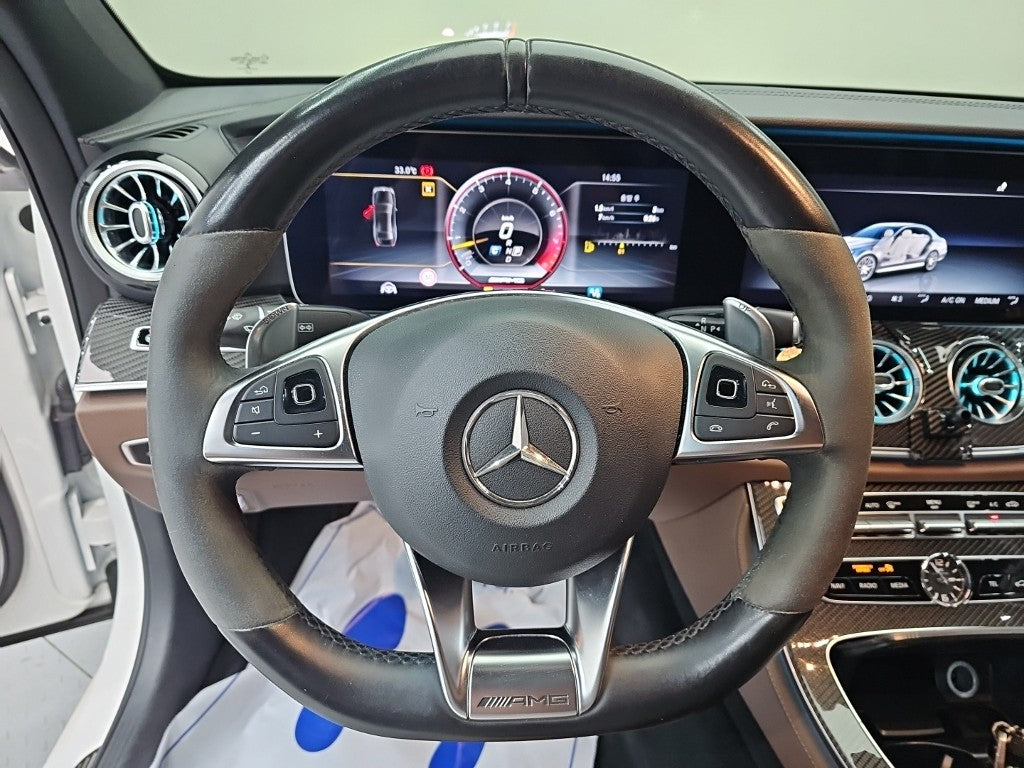 Mercedes-Benz E-Class — photo 09