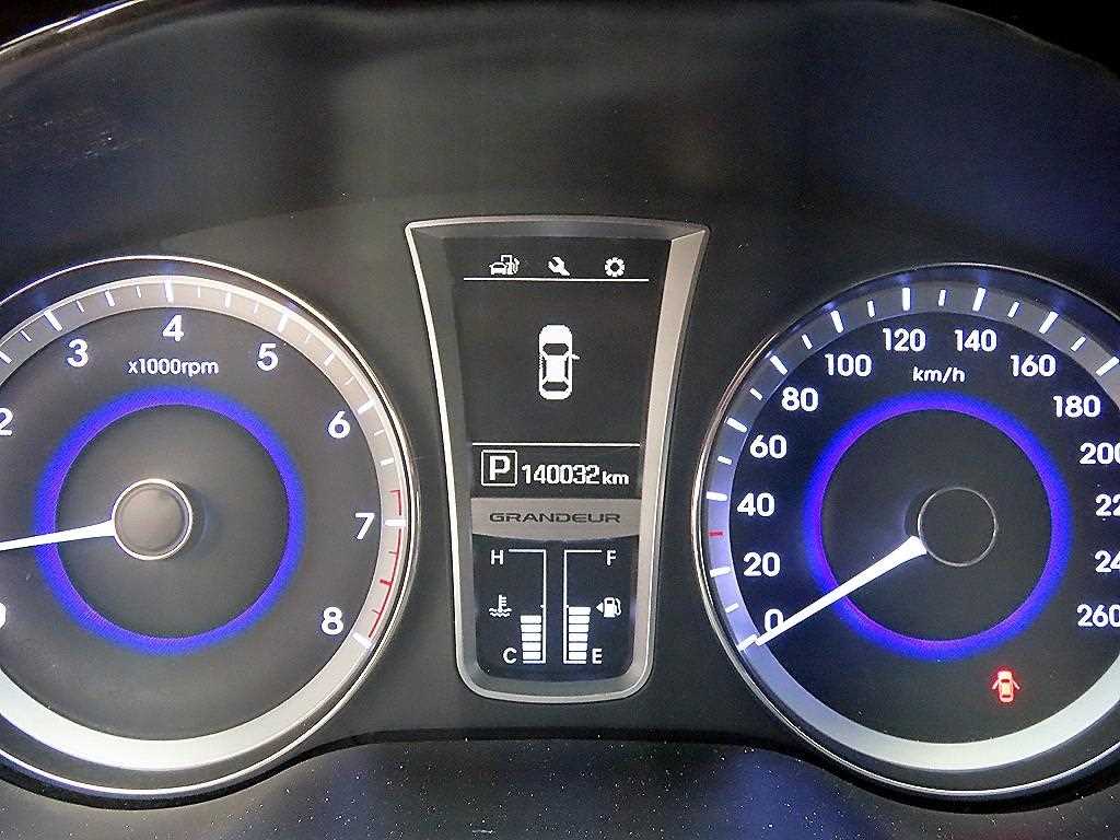 Hyundai Grandeur — photo 09