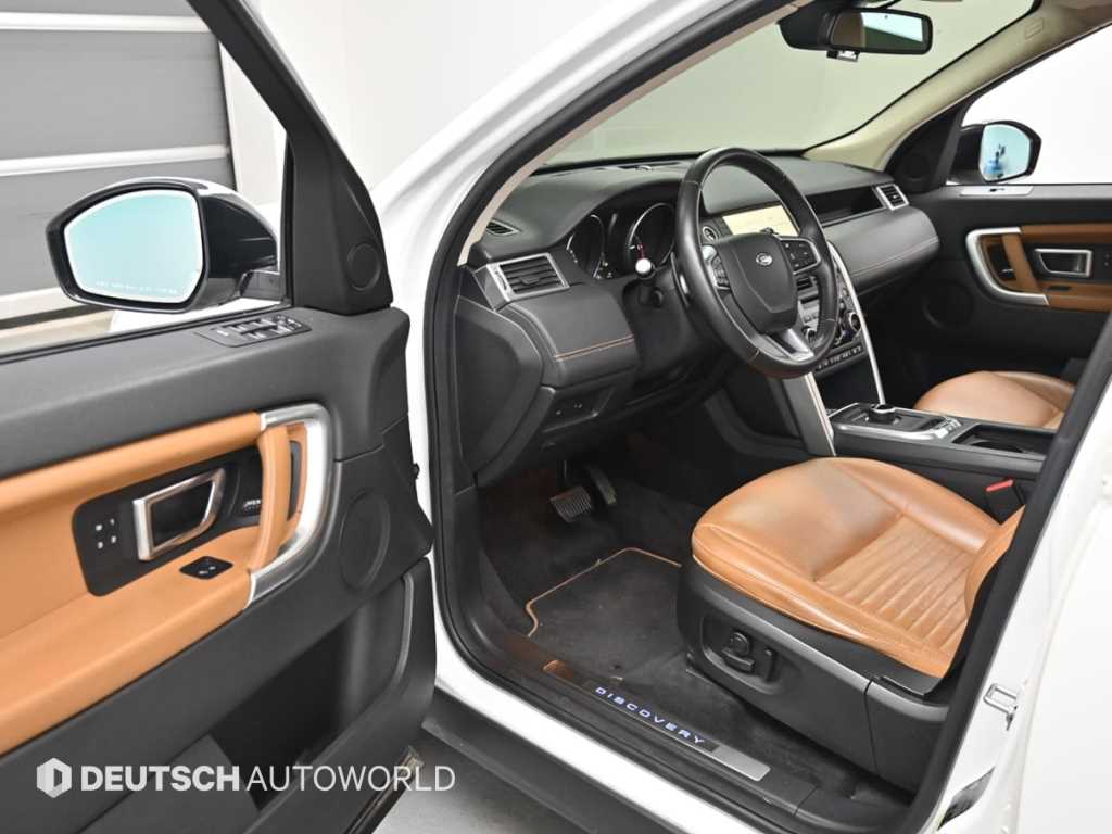Land Rover Discovery Sport — photo 11