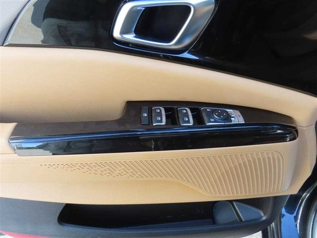 Kia Carnival — photo 07