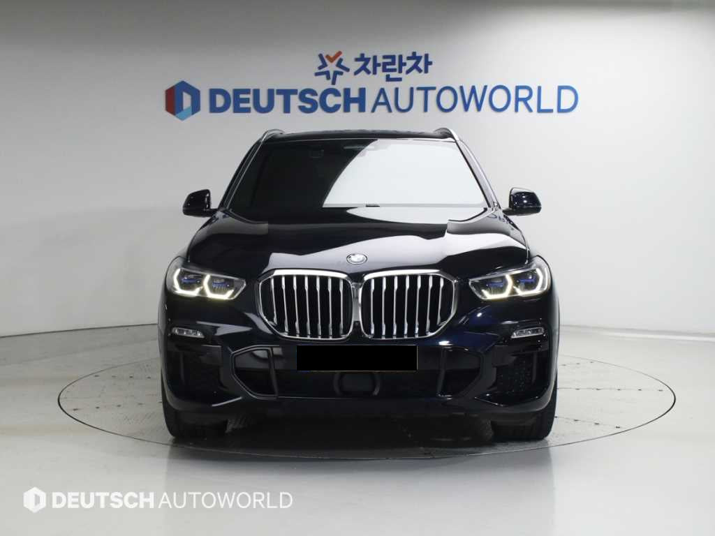 BMW X5 — photo 03