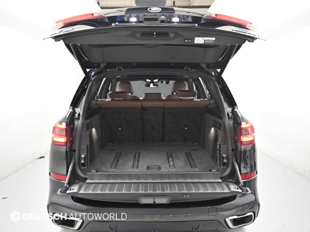 BMW X5 — photo 19