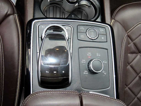 Mercedes-Benz GLS-Class — photo 12