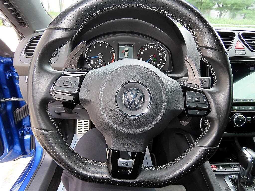 Volkswagen Scirocco — photo 08