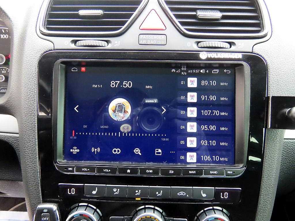 Volkswagen Scirocco — photo 14