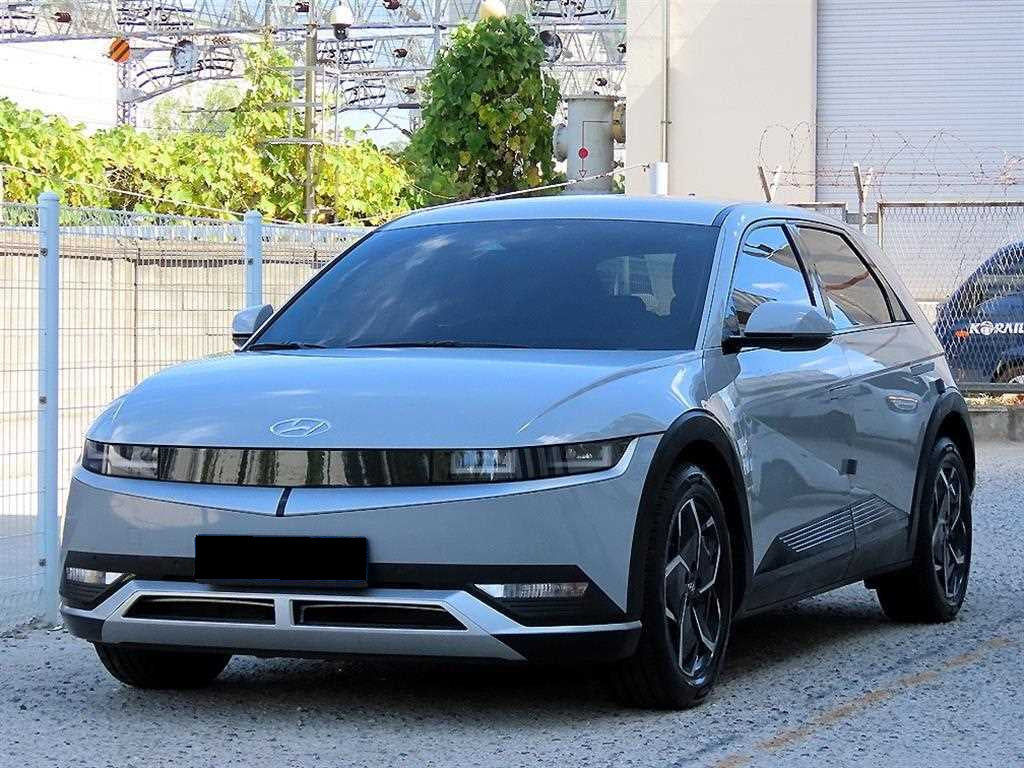 Hyundai Ioniq5 — photo 02