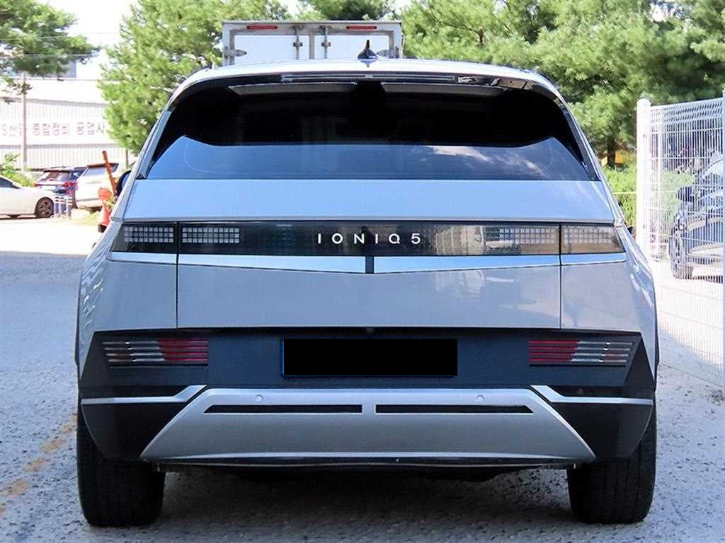 Hyundai Ioniq5 — photo 04