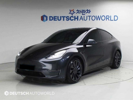 Tesla Model Y — photo 01