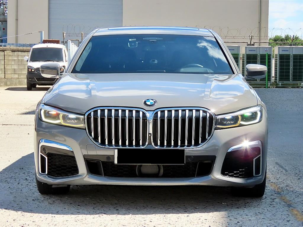 BMW 7-Series — photo 01