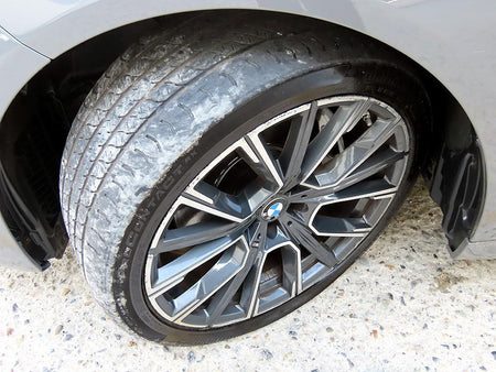 BMW 7-Series — photo 20