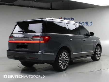 Lincoln Navigator — photo 02